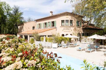 <span><span>hôtel-et-spa-en-provence-5-étoiles</span></span>