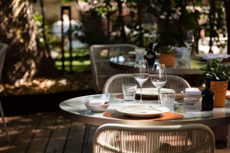 Restaurant Gastronomique proche d'Aix en Provence 1 étoile Michelin La Bastide Bourrelly Mathias Dandine
